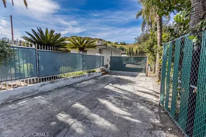 9711 Wheatland Avenue, Shadow Hills, CA 91040 - Photo 5