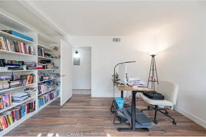 5400 Lindley Avenue #221, Encino, CA 91316 - Photo 7