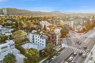 10352 Riverside Dr, Toluca Lake, CA 91602 - Photo 51