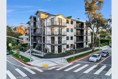 10352 Riverside Drive #203A, Toluca Lake, CA 91602 - Photo 3