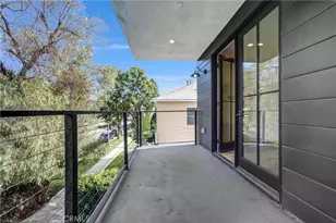 10352 Riverside Dr, Toluca Lake, CA 91602 - Photo 23