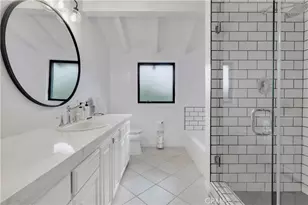 19943 Oxnard, Woodland Hills, CA 91367 - Photo 11