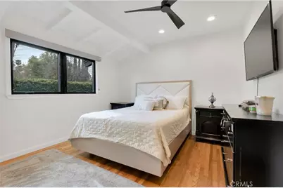 19943 Oxnard, Woodland Hills, CA 91367 - Photo 17