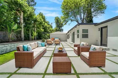 19120 Bessemer, Tarzana, CA 91335 - Photo 33