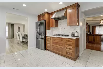 15556 Valerio, Van Nuys, CA 91406 - Photo 21