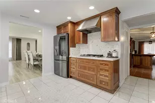 15556 Valerio, Van Nuys, CA 91406 - Photo 21