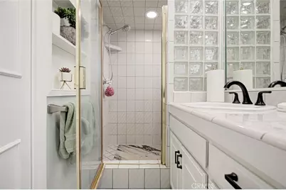 15556 Valerio, Van Nuys, CA 91406 - Photo 23