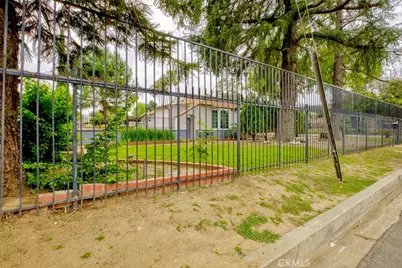 15556 Valerio, Van Nuys, CA 91406 - Photo 47