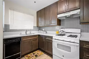 138 S Adams St, Glendale, CA 91205 - Photo 9