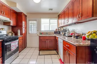 12806 Oxnard Street, North Hollywood, CA 91606 - Photo 11