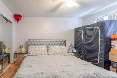 12806 Oxnard Street, North Hollywood, CA 91606 - Photo 15