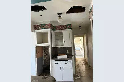 20572 Rancherias, Apple Valley, CA 92307 - Photo 5