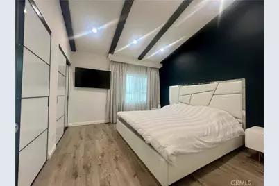 7301 Lennox, Van Nuys, CA 91405 - Photo 9