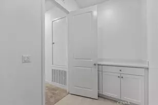 27410 Merlin Pl, Valencia, CA 91381 - Photo 9