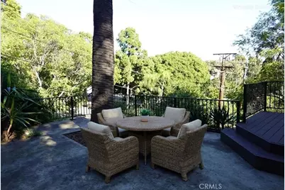 6845 Alta Loma Terrace, Los Angeles, CA 90068 - Photo 25