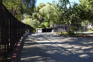 6845 Alta Loma Terrace, Los Angeles, CA 90068 - Photo 43