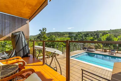 9336 Wayside Drive, Sunland, CA 91040 - Photo 15