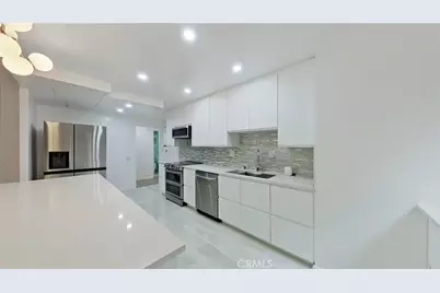 10450 Wilshire Boulevard #2A, Los Angeles, CA 90024 - Photo 11