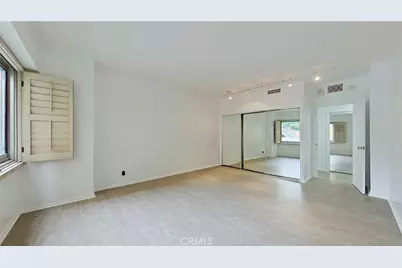 10450 Wilshire Boulevard #2A, Los Angeles, CA 90024 - Photo 19