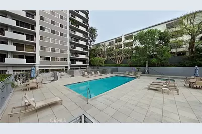 10450 Wilshire Boulevard #2A, Los Angeles, CA 90024 - Photo 25