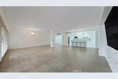 10450 Wilshire Boulevard #2A, Los Angeles, CA 90024 - Photo 3