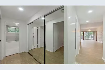 10450 Wilshire Boulevard #2A, Los Angeles, CA 90024 - Photo 21