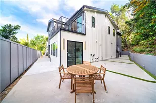 5623 Oso, Woodland Hills, CA 91367 - Photo 71