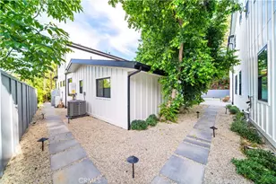 5623 Oso, Woodland Hills, CA 91367 - Photo 73