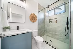 5623 Oso, Woodland Hills, CA 91367 - Photo 67