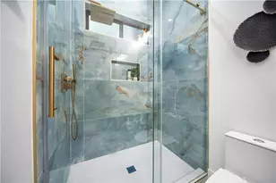 5623 Oso, Woodland Hills, CA 91367 - Photo 9