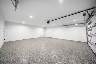 5623 Oso, Woodland Hills, CA 91367 - Photo 57