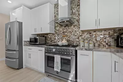 2101 E Glenoaks Boulevard, Glendale, CA 91206 - Photo 19