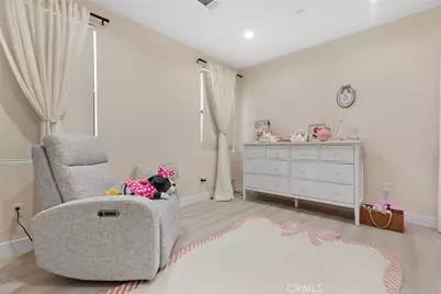 2101 E Glenoaks Boulevard, Glendale, CA 91206 - Photo 29