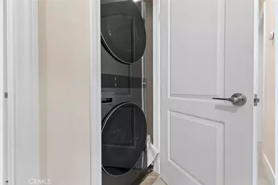 2101 E Glenoaks Boulevard, Glendale, CA 91206 - Photo 27