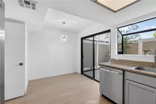 9325 Sunland Park Dr, Los Angeles, CA 91352 - Photo 7