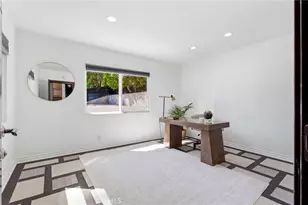 5836 Winnetka Ave, Woodland Hills, CA 91367 - Photo 15