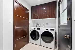 5836 Winnetka Ave, Woodland Hills, CA 91367 - Photo 11