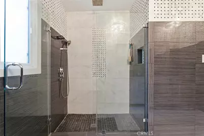 5836 Winnetka Avenue, Woodland Hills, CA 91367 - Photo 33