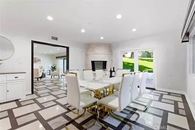 5836 Winnetka Avenue, Woodland Hills, CA 91367 - Photo 9