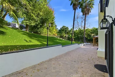 5836 Winnetka Avenue, Woodland Hills, CA 91367 - Photo 41