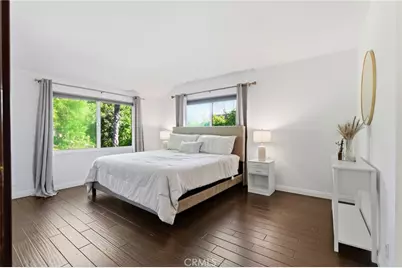 5836 Winnetka Avenue, Woodland Hills, CA 91367 - Photo 17