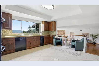 1340 Daily Circle, Glendale, CA 91208 - Photo 11