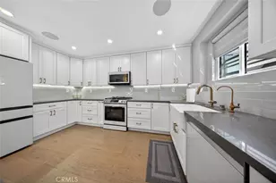 4926 Greenbush Ave, Sherman Oaks, CA 91423 - Photo 17