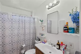 11816 Victory Blvd, North Hollywood, CA 91606 - Photo 13
