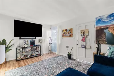 11816 Victory Boulevard, North Hollywood, CA 91606 - Photo 9