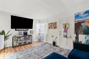 11816 Victory Blvd, North Hollywood, CA 91606 - Photo 9