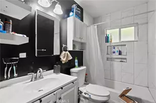 11816 Victory Blvd, North Hollywood, CA 91606 - Photo 19