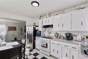 11816 Victory Blvd, North Hollywood, CA 91606 - Photo 11