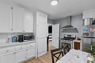 11816 Victory Boulevard, North Hollywood, CA 91606 - Photo 15