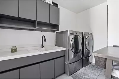 1558 Remah Vista, Glendale, CA 91207 - Photo 35